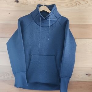 Athleta Navy Quilted Pullover